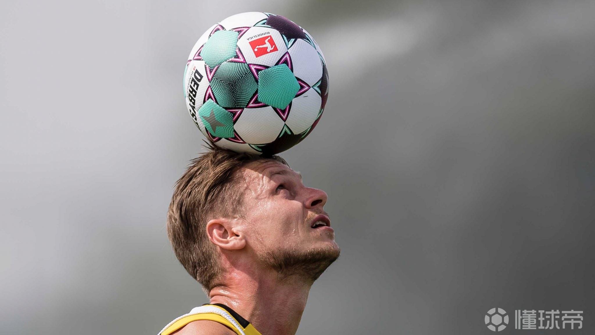 九游体育-库尔图瓦与马竞切尔西