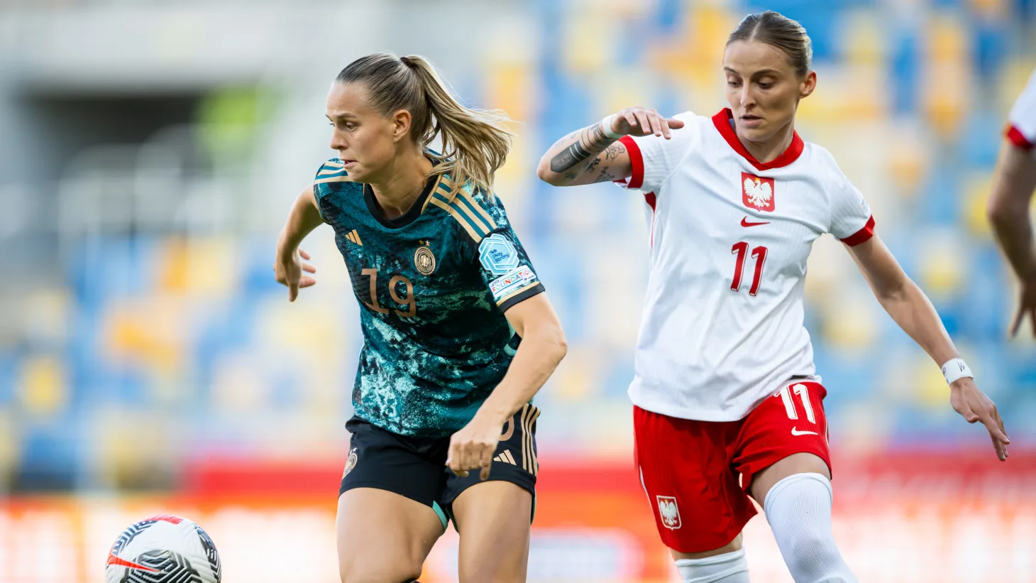 波兰女足队员集体训练,备战国际邀请赛视频